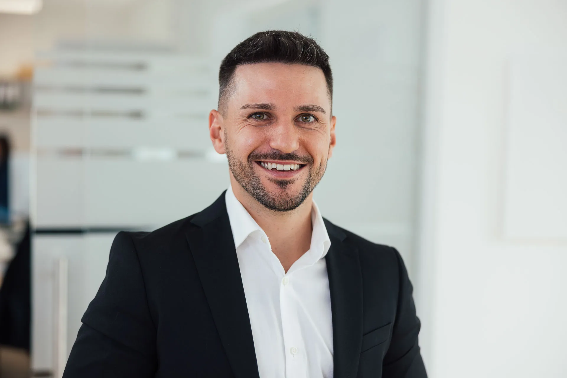 Alexander Horn berät Gewerbekunden